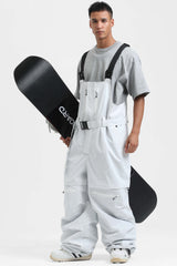 Peto para nieve holgado con múltiples bolsillos y cremalleras desmontables en color negro para hombre