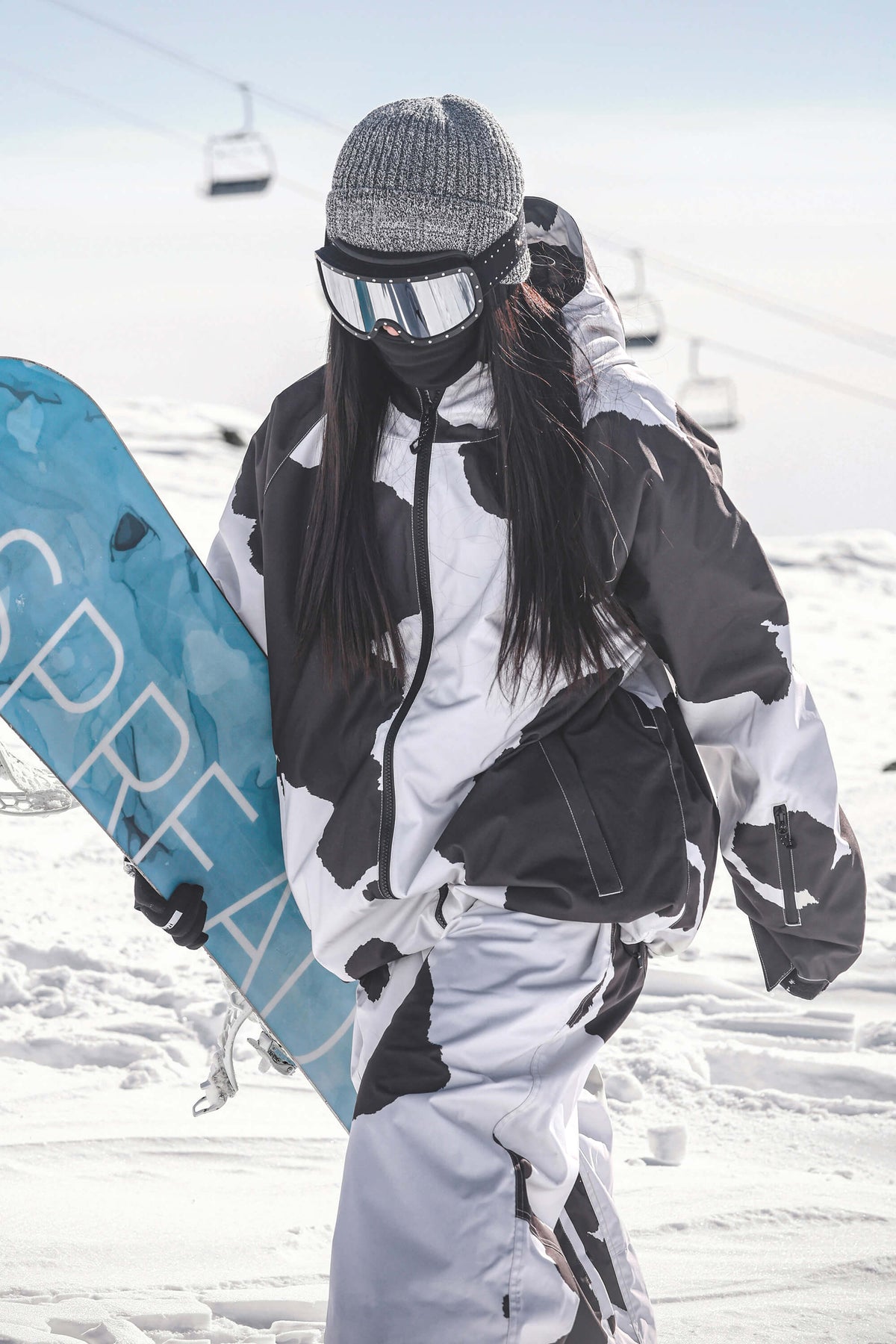 Women's Cow Print Dual-Vent Minimalist Waterproof Insulated Snow Jacket