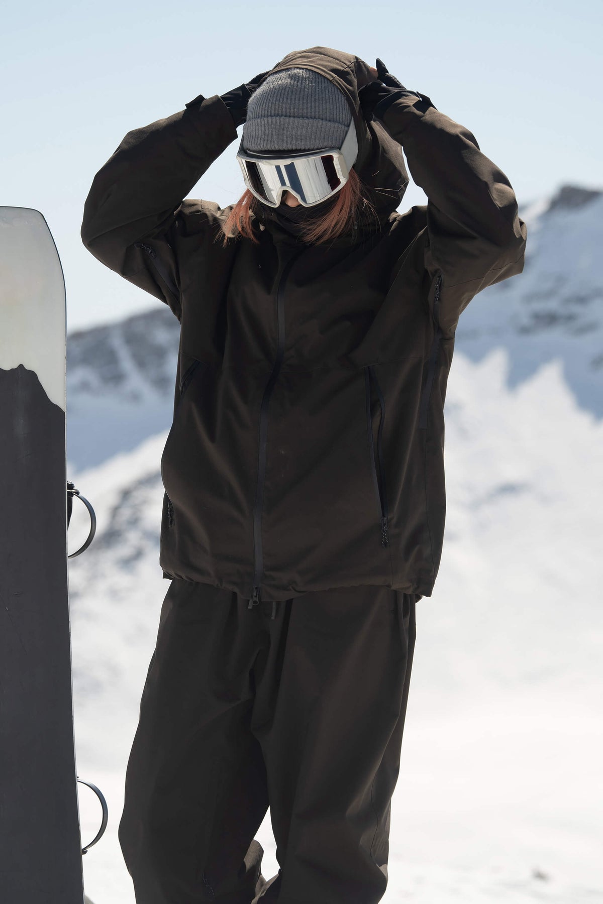 Women's Coffee Fully Sealed Dual-Vent Minimalist Insulated Snow Jacket