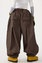 Pantalones de nieve holgados con cordón para mujer en color café 
